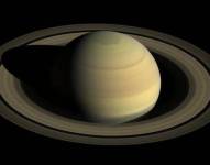 Anillos de Saturno son los más grandes y brillantes