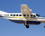 Un avión modelo Cessna 208 Caravan, similar al que fue aterrizado por el pasajero.