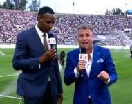 Shaka Hislop y Dan Thomas, conversando en la previa del Real Madrid y AC Milan.