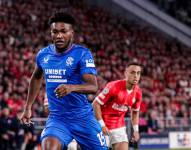 José Cifuentes en un partido con el Rangers de Escocia