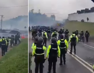 Policías lanzaron gas lacrimógeno en Carchi.