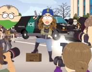 El Sr. Mackey de agente de ICE con Kristi Noem, Secretaria de Seguridad Nacional del EE. UU.