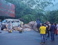 El siniestro ocurrió a la altura del kilómetro 72 de la vía Alóag- Santo Domingo.