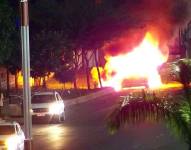 Bomberos de Samborondón acudieron a apagar el incendio luego que se alertó al ECU 911.