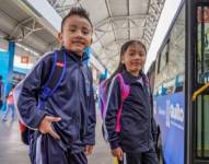 Los expresos escolares del Trolebús y la Ecovía se reactivan para garantizar el traslado directo y rápido de los estudiantes.