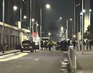 El personal de la Policía en la zona donde ocurrió la emergencia, este 6 de noviembre.