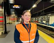 Doris Simbaña, de 34 años, pondrá en marcha al primer tren que saldrá desde la estación Quitumbe.