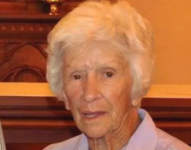 Clare Nowland fue descrita por su familia como una respetada, muy querida y generosa miembro de su comunidad local.