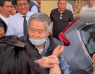 Imagen de Alberto Fujimori, expresidente de Perú, saliendo de la cárcel de Barbadillo en Lima, este 6 de diciembre del 2023.