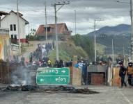 Imagen del viernes 17 de octubre. La vía que conecta las ciudades de Cuenca con Loja permanece cerrada.
