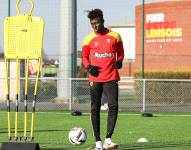 Jhoanner Chávez puede debutar contra el París Saint Germain.