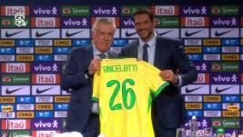 El presidente de la Confederación Brasileña de Fútbol, Samir Xaud, presentó la contratación de Carlo Ancelotti.