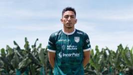 Ángel Mena en su presentación como nuevo jugador de Orense