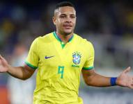 Vitor Roque, joven talento.