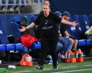 Laura Harvey con el Seattle Reign FC.