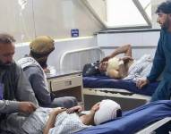 En los hospitales no hay suficientes camas para antender a todos los heridos.