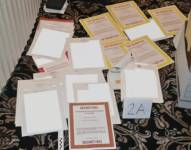 Esta es la imagen divulgada por el departamento de Justicia de algunos de los documentos hallados en Mar-a-Lago.