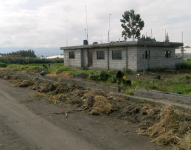 La mujer fue asesinada dentro de su vivienda, en la parroquia Guaytacama.