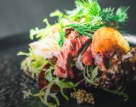 Restaurante de Mercedes Benz abre sus puertas en Quito.