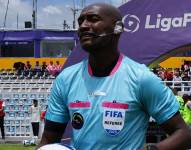 Augusto Aragón, árbitro ecuatoriano que trabaja en la LigaPro Ecuabet.