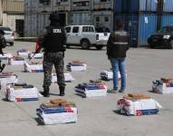 La Policía descubre en la vía Durán - Yaguachi galpones que son centros de acopio de droga