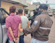 Imagen de los dos capturados por la explosión de la coop. Juan Montalvo.