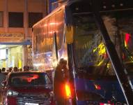 El choque de un bus turístico deja 15 cuadras sin luz en el suroeste de Guayaquil