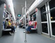 Miles de usuarios viajan diariamente la infraestructura del Metro de Quito.