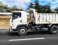 Se implementaron resutricciones a la circulación de vehículos pesados en la av. Simón Bolívar.