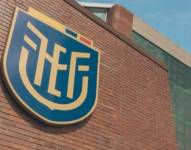 Exteriores de la sede la Federación Ecuatoriana de Fútbol (FEF), ubicada en Guayaquil