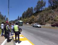 Agentes metropolitanos gestionarán la movilidad en la avenida Simón Bolívar, oriente de Quito.