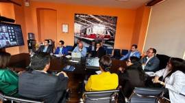 Reunión de las autoridades del Metro de Quito y representantes del sector financiero.