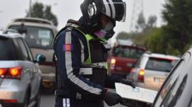 Imagen referencial de un operativo de tránsito en Quito.
