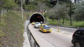 Quito | La AMT anuncia cierre vial por deslizamiento de tierra en Guápulo