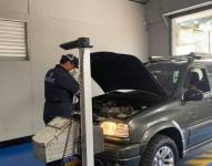 Los centros de Revisión Técnica Vehicular funcionan en San Isidro del Inca, Carapungo, Guamaní, Guajaló y Los Chillos.