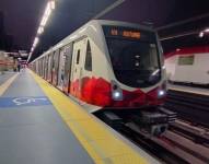 El Metro de Quito es el más alto del mundo. Se ubica por encima de los 2 850 metros sobre el nivel del mar.