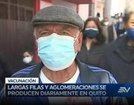 Largas filas para vacunarse