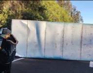 La imagen del vehículo siniestrado en la avenida Simón Bolívar.