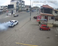 Una cámara de videovigilancia registró el momento de la detonación.