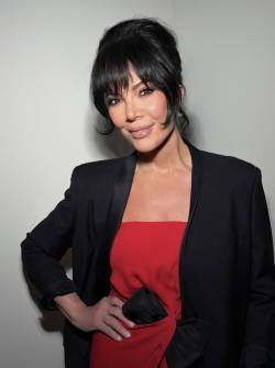 Kris Jenner se sometió a dos estiramientos faciales.