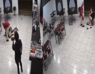 Mujer se defiende tras intento de robo