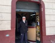 Carlos Idrovo en el local Hervidos El Tropical.