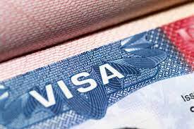 La visa de turismo puede ser retirada si se usan los recursos gubernamentales en el nacimiento de un bebé