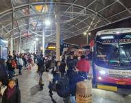 Desde la terminal de Carcelén se movilizaron miles de pasajeros con dirección a otras provincias.