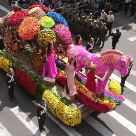 La alegría de Ambato se vive en su Carnaval