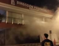 La alerta se dio pasadas las 7 de la noche, cuando se reportó que salía humo de las instalaciones de la Dirección del Seguro Social. Redes