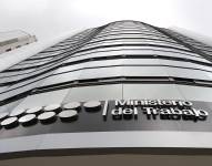 La fachada de externa del Ministerio del Trabajo, en Quito.