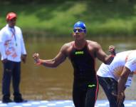 Farinango celebrando su medalla de oro.