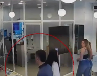 Una óptica fue blanco de un asalto en pleno centro de Guayaquil