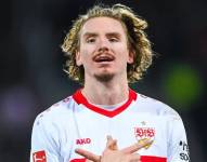 Nick Woltemade con la indumentaria del Stuttgart